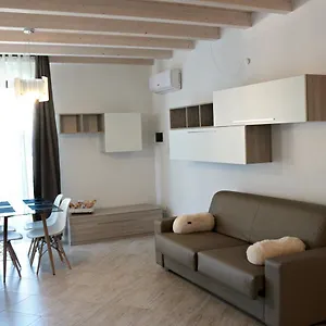  Appart hôtel Paradeisos Sas